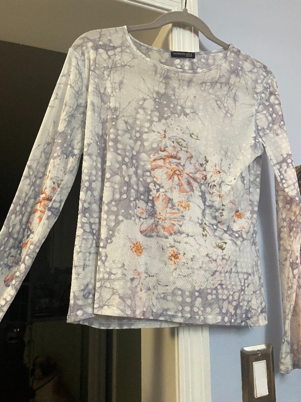 Kenneth Cole ladies top